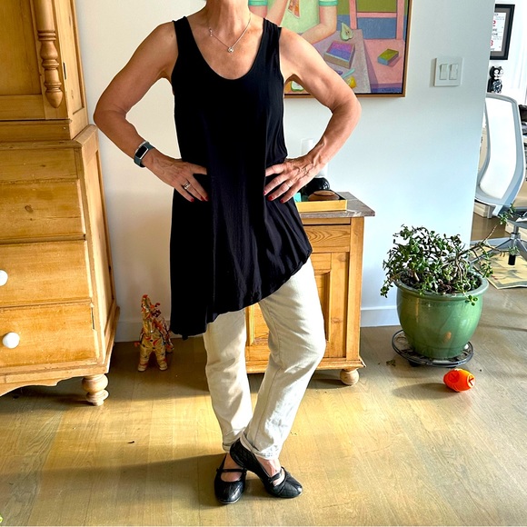 Alternative Apparel tunic. Black modal with asymmetrical hem. - Picture 1 of 3